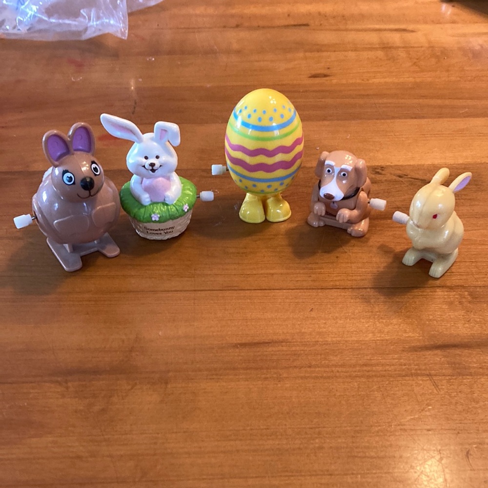 LOT VINTAGE WIND UP TOYS